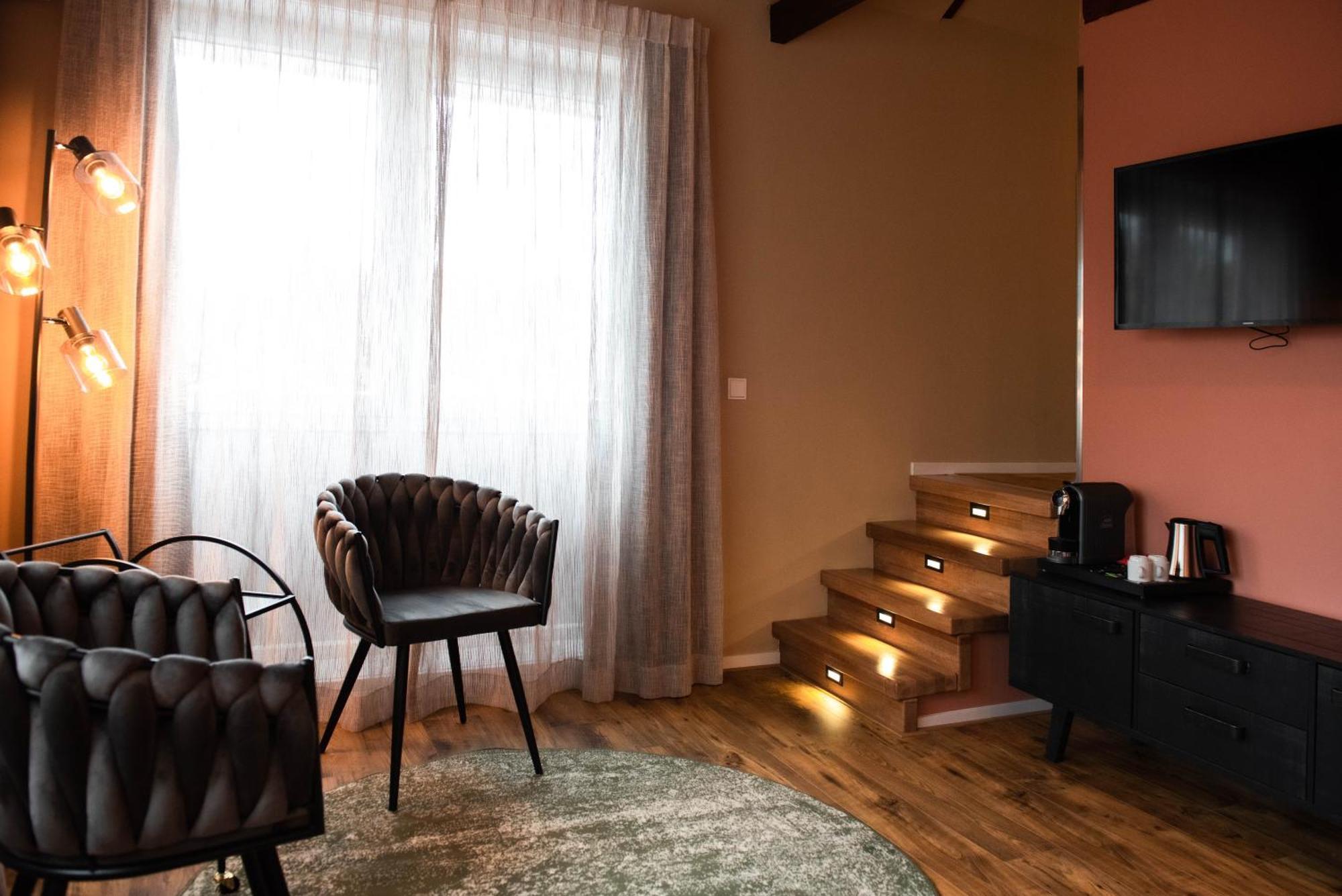 Hotel Het Wapen Van Drenthe โรเดิน ภายนอก รูปภาพ