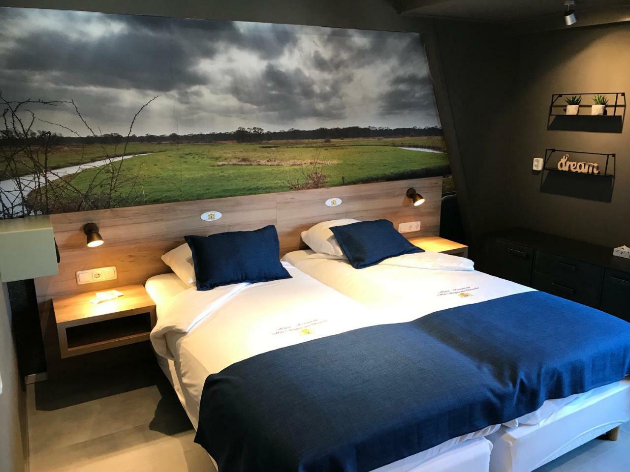Hotel Het Wapen Van Drenthe โรเดิน ภายนอก รูปภาพ